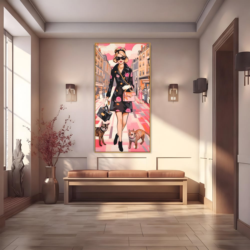 Tablou canvas cu ilustratie fashion cu femeie si pisici, in rama de aluminiu auriu